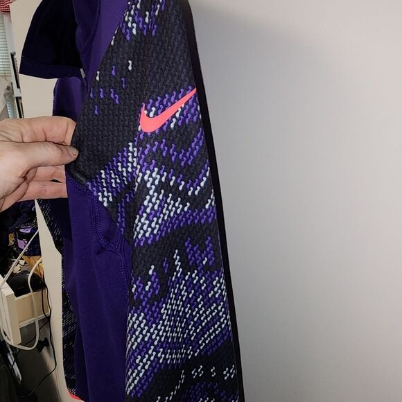 Nike Pro womens Aztec Geometric Tribal Purple Quarter Zip XL Dri Fit activewear - Picture 14 of 15